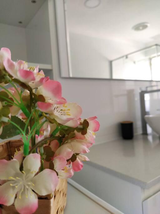Simply Delightful Unit Close To Cbd And Beach Perth Ngoại thất bức ảnh